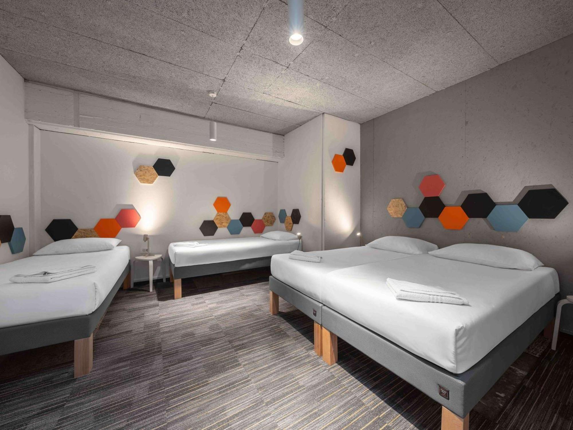 بيت شباب Ibis Styles Ljubljana The Fuzzy Log المظهر الخارجي الصورة